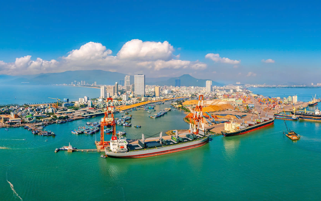 Toàn cảnh cảng Quy Nhơn, lợi thế logistics cho Khu đô thị Long Vân 4.